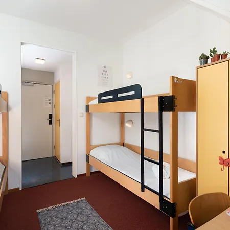 אכסניה Stayokay ארנהיים